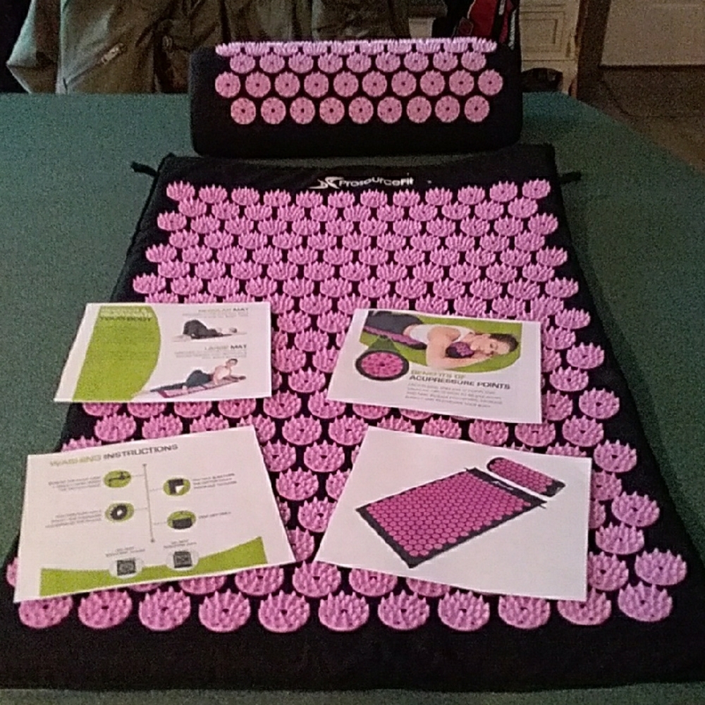 Black and Pink Acupressure Mat and Pillow Set